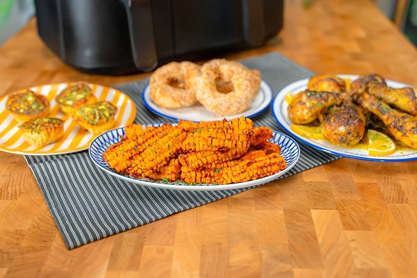 Airfryer'da Omlet Muffin & Mini Milföy Simit & Kaburga Mısır & Limonlu Tavuk Baget Nasıl Yapılır?