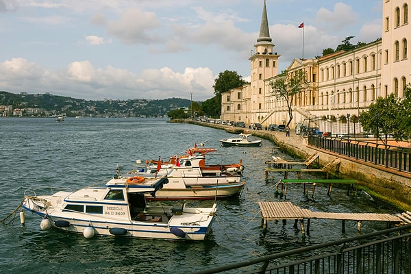 9. Kuleli Military High School and Çengelköy — History and seaside enjoyment