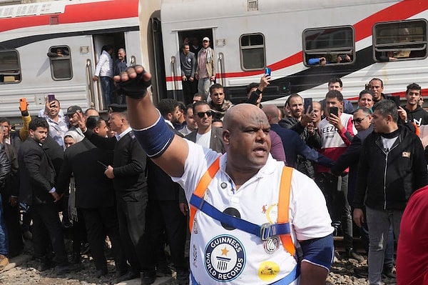Mahrous’un fiziği ve yaşam tarzı da bu rekorların ardındaki sırrı açıklıyor.