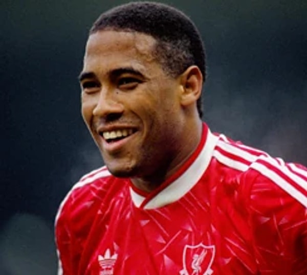 Jamaika asıllı İngiliz futbolcu John Barnes, şirketinin iflas şokuyla karşılaştı.