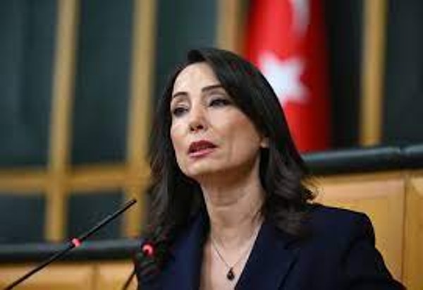Tülay Hatimoğulları'nın Siyasi Kariyeri