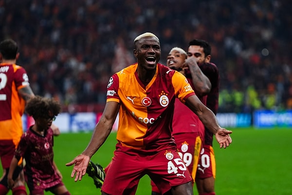 Galatasaray'ın Al Hilal ile rekabette kazandığına değinildi.