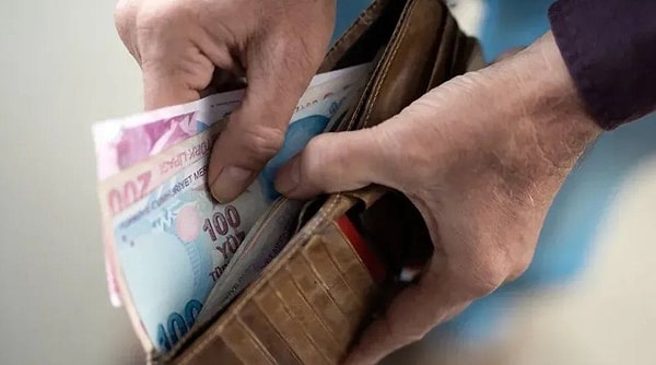 SSK ve Bağ-Kur emeklileri için de %10 veya 11 arası bir artış öngörüldü.