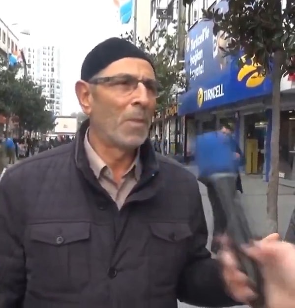 Bir sokak röportajında evine kargo gelen kiracılar için 'lüks yaşıyorlar' diyen dayı sosyal medyada gündemde!
