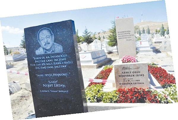 Yıllar geçti, Neşet Ertaş bu dünyadan göçtü.
