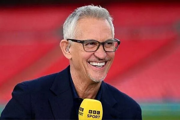 Lineker yorumu için Osimhen'den özür diledi.