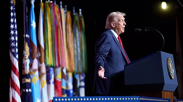 1. Donald Trump, Gazze için hazırlanan barış planına Hamas'ın imza atmasını bekliyor.