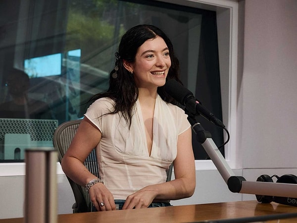 Lorde, 1 Ekim'de New York'taki konserinde "free f‑king Palestine" ("Özgür Filistin") sözleriyle sahnede Filistin'e destek verdi.