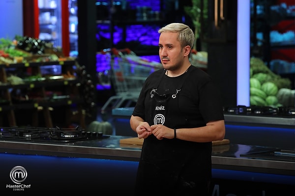 MasterChef'te elenen isim Deniz oldu.