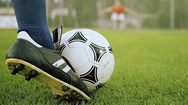 6. Türkiye Futbol Süper Lig tarihinde 5-5 skorla biten kaç maç vardır?