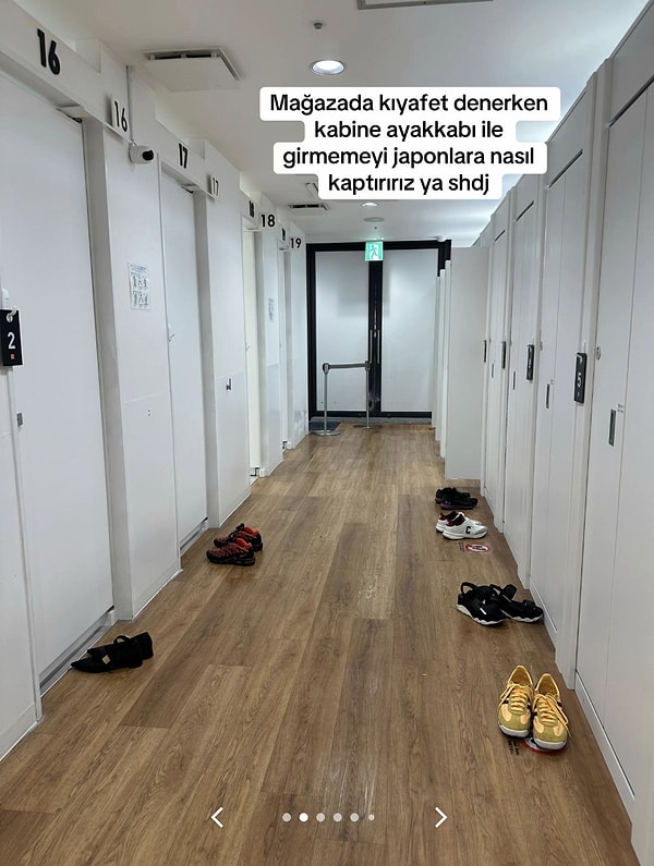 Japonya'da kabine ayakkabıyla girilmiyor.