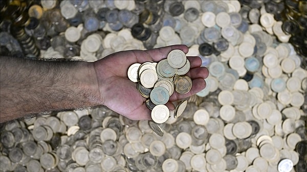 Darphane 8 ay sonra bir ilki gerçekleştirdi ve yeni paralar bastı.