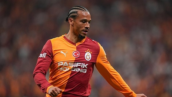 Galatasaray'ın Alman yıldızı Leroy Sane, eski kulübü Bayern Münih'in her yıl düzenlediği Oktoberfest'e konuk olarak katıldı.