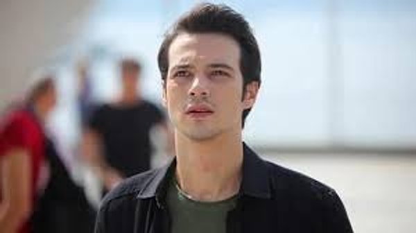 Mert Yazıcıoğlu'nun Kariyer Başlangıcı