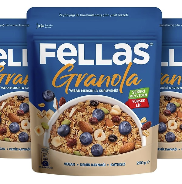 Fellas Granola Yaban Mersini ve Kuruyemiş, güne enerjik bir başlangıç yapmak isteyenler için lezzetli ve besleyici bir seçenek!