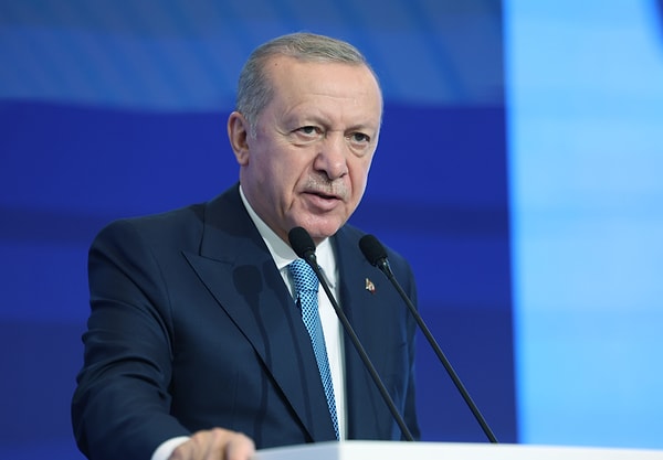 Cumhurbaşkanı ve AKP Genel Başkanı Recep Tayyip Erdoğan, AKP Kongre Merkezi’nde düzenlenen partisinin grup toplantısında açıklamlarda bulundu.