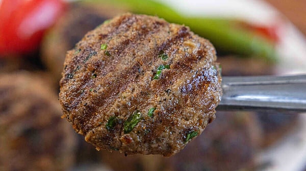 1. Köfte ve Sebzeler