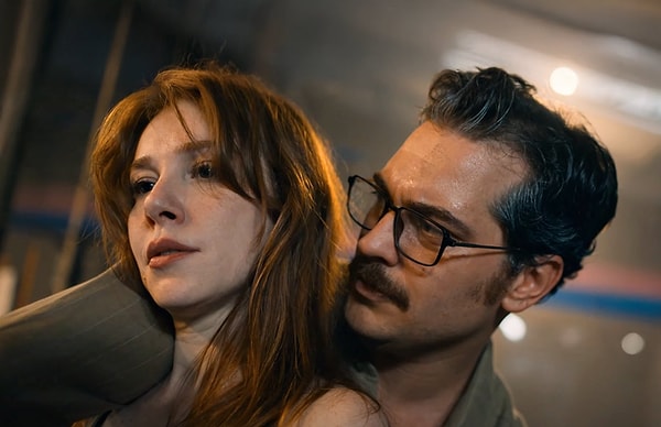 Çağatay Ulusoy ve Elçin Sangu partnerliğini izleyeceğimiz "Uykucu" filminin merakla beklenen fragmanı yayınlandı.