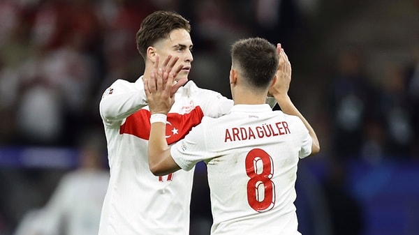 Juventus'ta yıllık 1.5 milyon euro kazanan Yıldız için başka Avrupa devlerinin de devreye girebileceği ifade edildi.