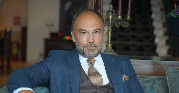 Mahir Günşiray Seniha’nın üniversitedeki hocasına hayat vermek adına Kıskanmak’ın kadrosuna katıldı!