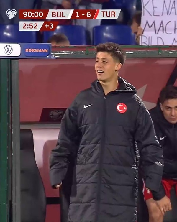 There's that coat!