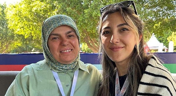 Oğlu halkla ilişkiler, kızı ise radyo televizyon mezunu olan Varlık, tercihini kızının adımlarını izleyerek yaptı.
