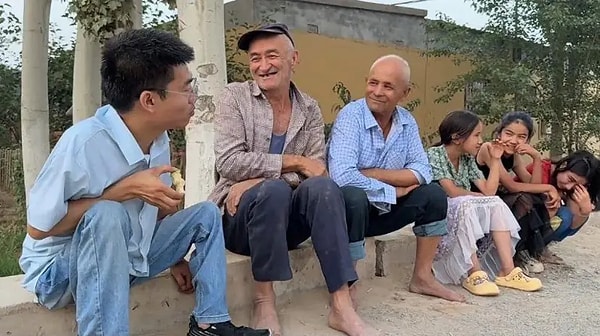 Mücize doktor, yaşadığı onca şeye rağmen halen ayakta. Çıkardığı dersi de tek cümleyle şöyle özetliyor: