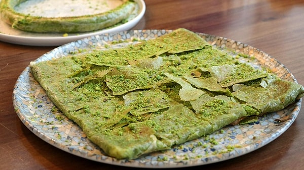 Gaziantep demek katmer demek, baklava demek.