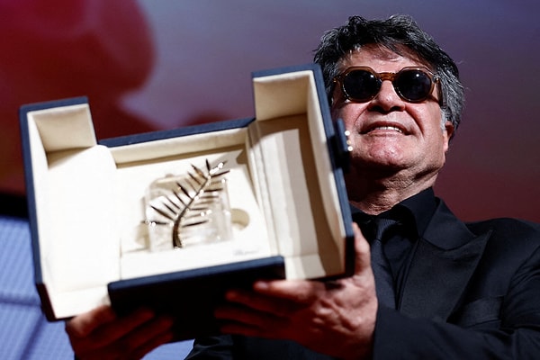 Penahi, Altın Palmiye kazanan “Görünmez Kaza” (Yek Tasadef Sadeh) ile ABD’de seyirci karşısına çıktıktan sonra New York Film Festivali kapsamındaki söyleşide Scorsese’yle bir araya geldi.