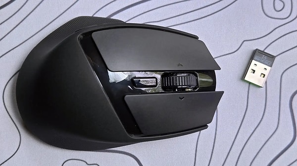Kaliforniya Üniversitesi’nde yapılan araştırmaya “Mic-E-Mouse” (Mikrofonu Taklit Eden Fare) ismi verildi.