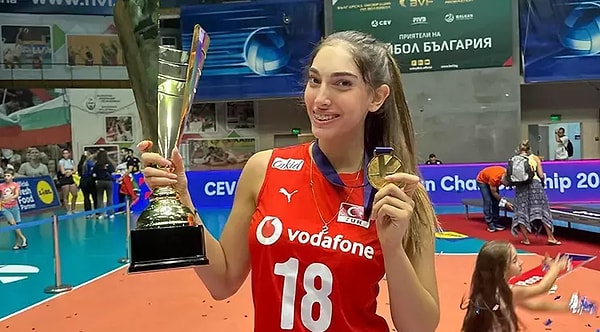 Selen Köse