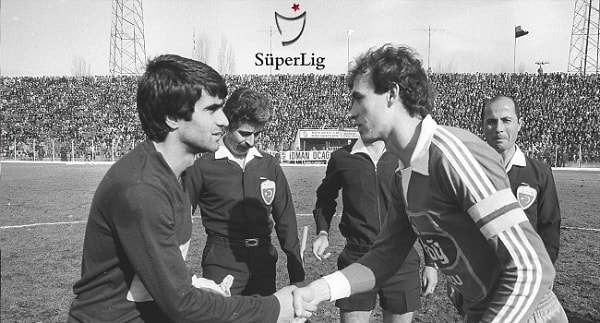 2. Süper Lig tarihinde bir sezonda en çok golü atan oyuncuyu tahmin edebilir misin?