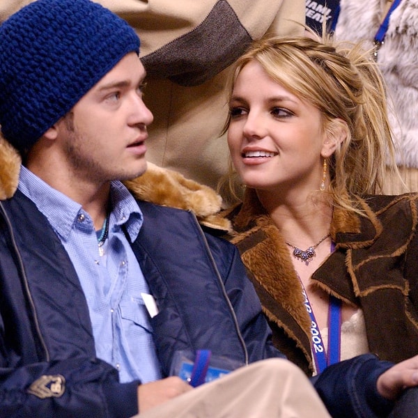 İlk ayrıldığı dönemlerde, sürekli ağladığını söyleyen Britney de 2003'te Justin'e "Everytime" şarkısıyla karşılık verdi.