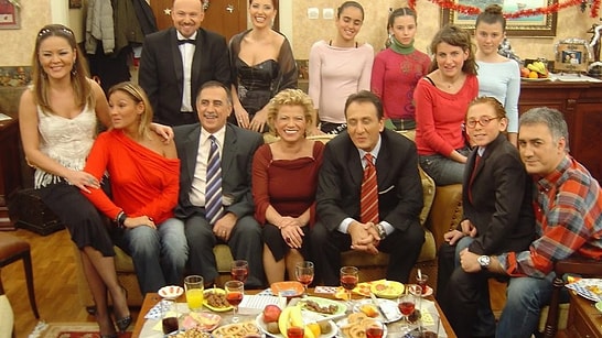 “Çocuklar Duymasın’s” Müsteşar Kemal Shares Behind-the-Scenes Footage Years Latern