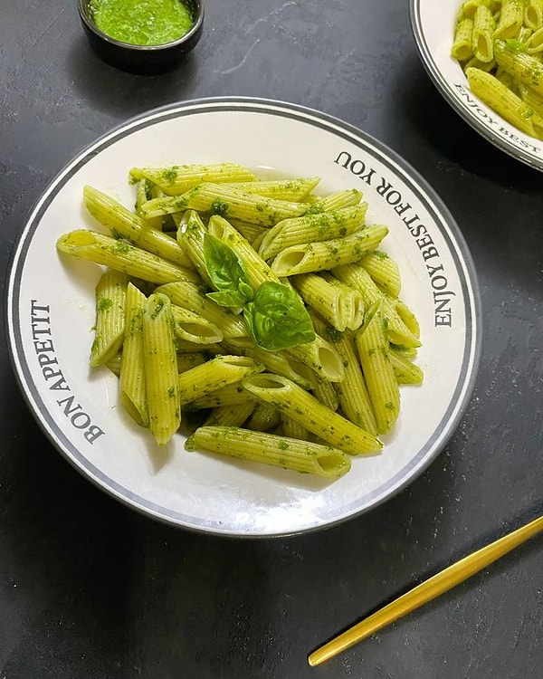 Sen Pesto Soslu Makarna'sın!