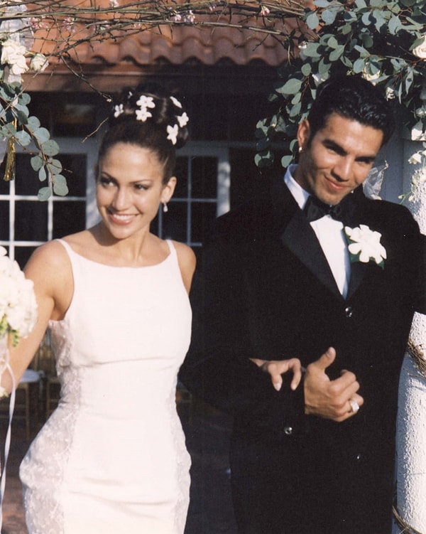 Lopez first tied the knot in 1997 with Cuban waiter Ojani Noa, only to part ways just 11 months later.