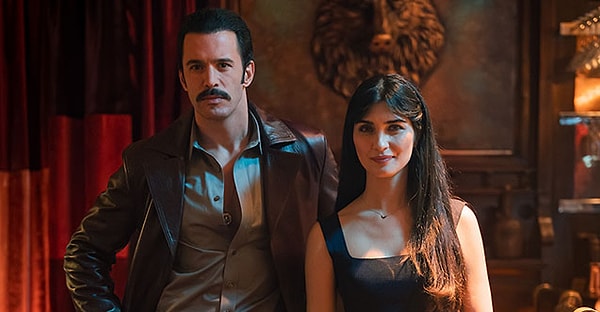 Başrollerini Tuba Büyüküstün ile Barış Arduç'un paylaştığı Dehşet Bey filminin galası dün akşam yapıldı.