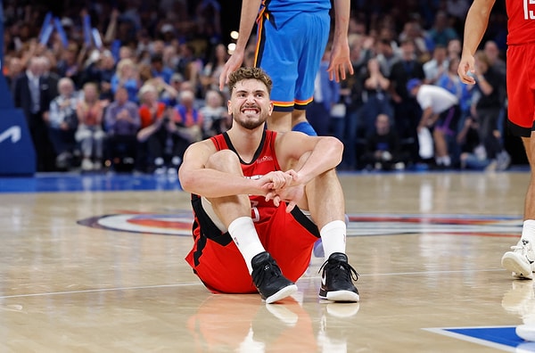 Yaz aylarında düzenlenen EuroBasket’te harika bir performans gösteren Alperen Şengün, NBA’ye de mükemmel başladı.