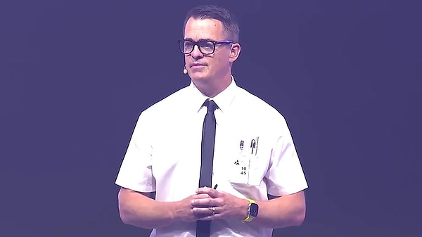 3. Axon Enterprise CEO’su Patrick W. Smith’in maaşı ne kadar sence?