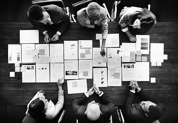 3. Şirketin kaç kişiden oluşurdu?