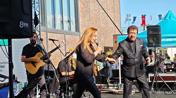 İbrahim Tatlıses'e Türk Sanat Müziği okutma hayalinizi anlatırken, Hülya Avşar'la yaşadığınız iddiayı ve "Acısız arabesk olmaz" sözünü nasıl yorumluyorsunuz?