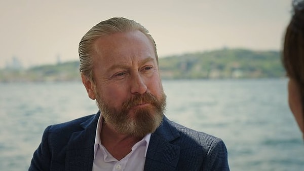 Birsen Altuntaş'ın haberine göre Barış Arduç'la Dehşet Bey fiminde rol alan Yıldıray Şahinler, Aşk ve Gözyaşı dizisinde rol alacak.