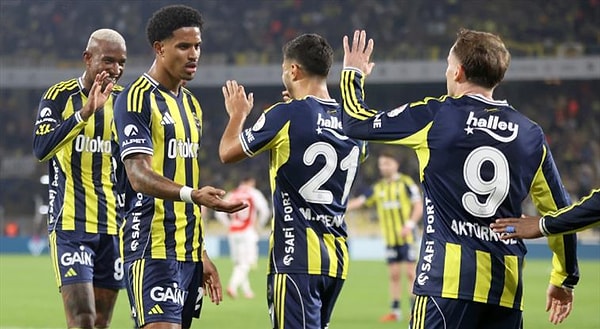 İlk 11'ler belli oldu.