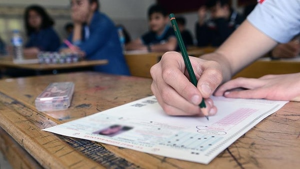 Okullardaki sınav sistemi ile ilgili önemli gelişme.
