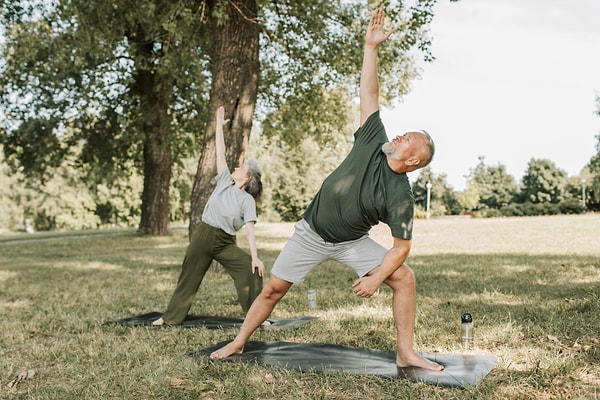 Although aging is a natural process, lifestyle changes can aid in improving sperm health.