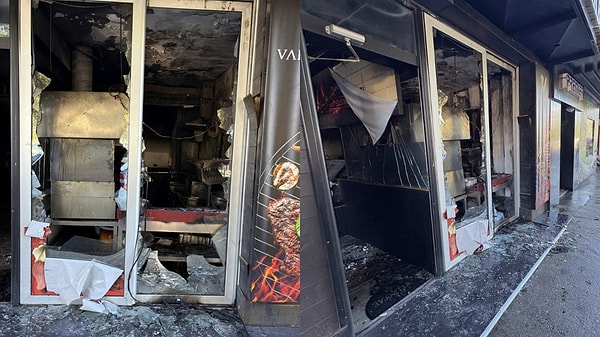 Karadağlı 25 yaşındaki bir gencin iki Türk vatandaşı tarafından darbedildiği iddiası ülkeyi karıştırdı. Türklere ait iş yerleri yakıldı.