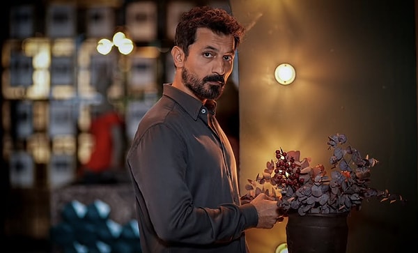 Kadroya son olarak sevilen oyuncu Feyyaz Duman katıldı.