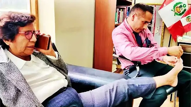 A Peruvian MP Had Her Aide Cut Her Toenails in Parliament
