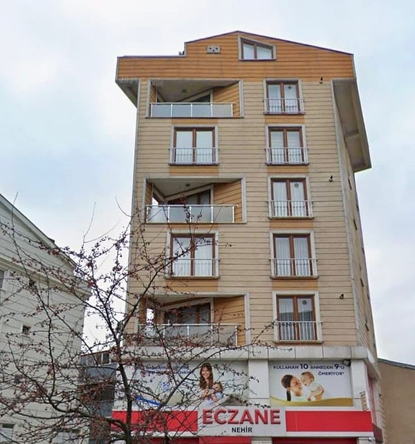 Kocaeli’nin Gebze ilçesinde sabah saatlerinde henüz bilinmeyen bir nedenle 6 katlı bir bina çökmüştü.