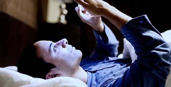 Experts believe that nighttime light disrupts the body's natural biological rhythm.